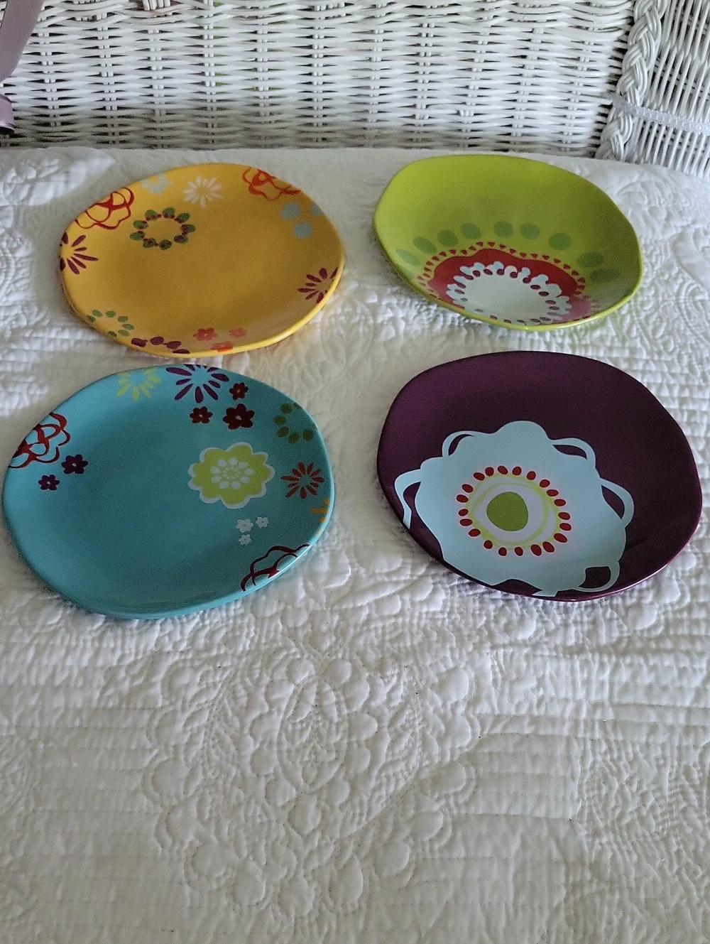tag salad/dessert plates